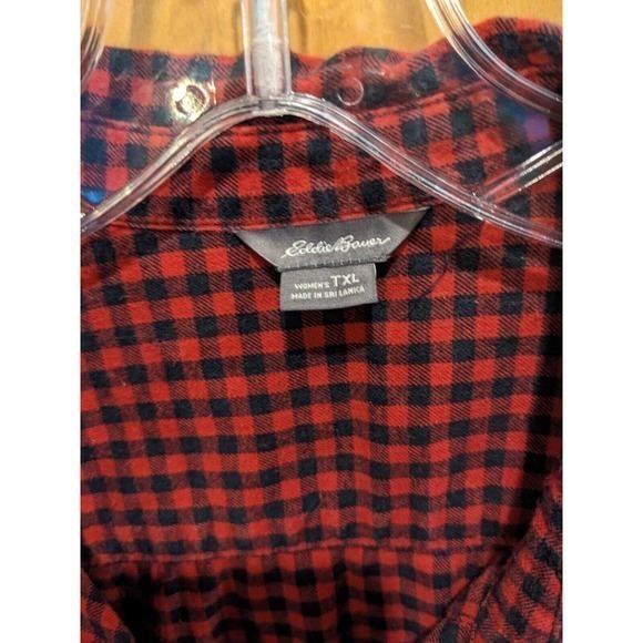 Eddie Bauer Women's XL Plaid Button Up Light Flannel Long Sleeve Shirt Red black - Picture 3 of 4